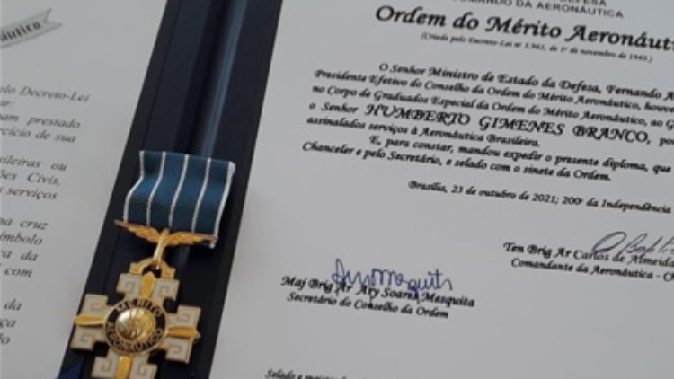 Presidente da AOPA Brasil é admitido à Ordem do Mérito Aeronáutico